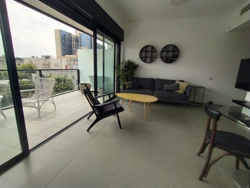Beautiful furnished Apartment for rent in Rotschild boulevard - Tel Aviv