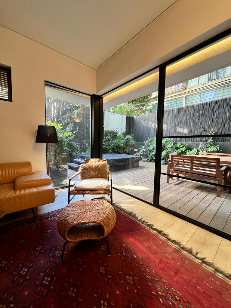 2 rooms apartment for rent on Frankfurt street Tel Aviv