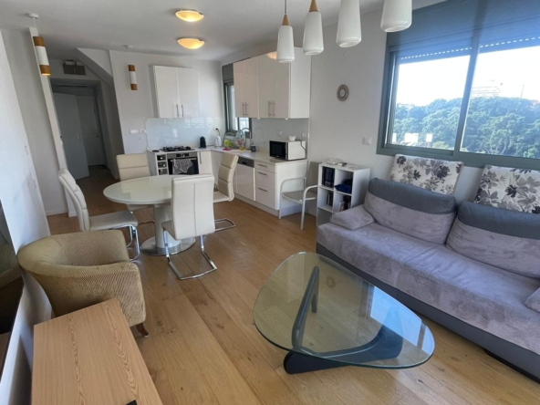 4 rooms apartment for rent on Hachikmim street Tel Aviv