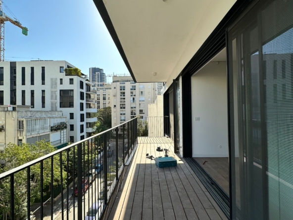 4 room apartment for rent in Epstein street North Tel Aviv